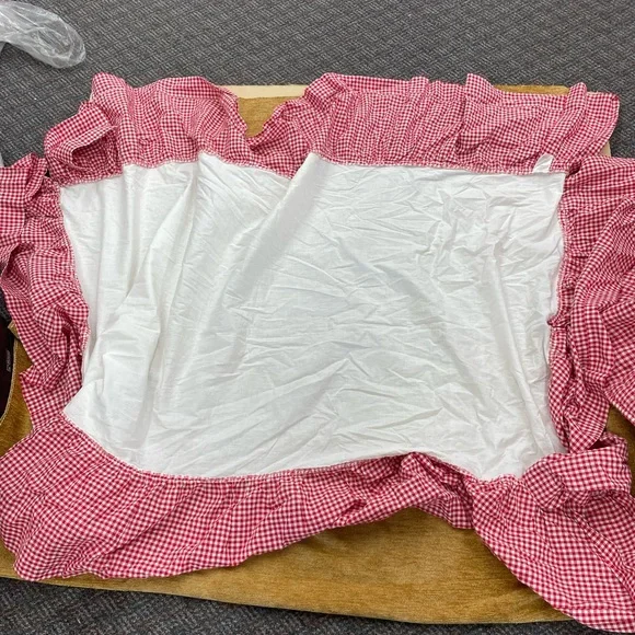 Bright Future red & white gingham, cotton crib quilt with matching bed skirt - Picture 5 of 8